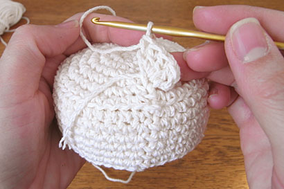 かぎ針編み ケーキ ⑤長編み4目が編めました