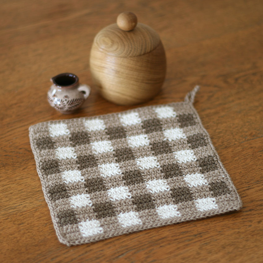 かぎ針編み ギンガムチェックのマット