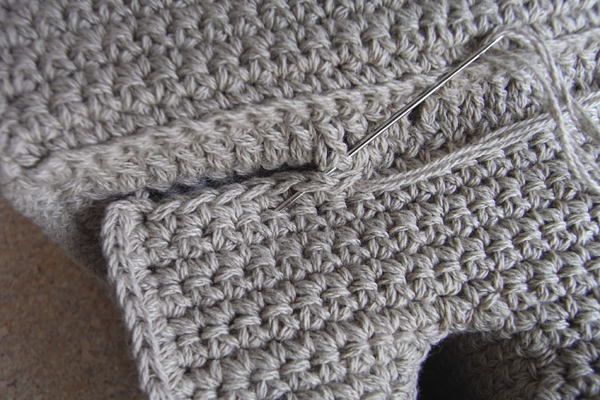 かぎ針編み 三方の縫いとめ方