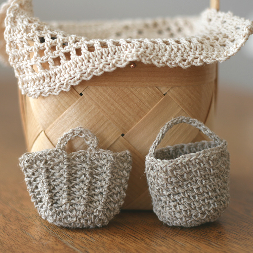 かぎ針編み 小さな小さなバッグたち