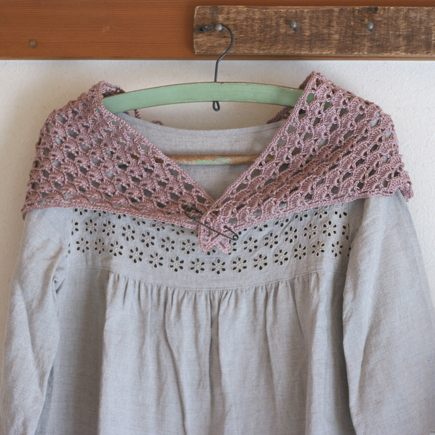 かぎ針編み 三角ストール