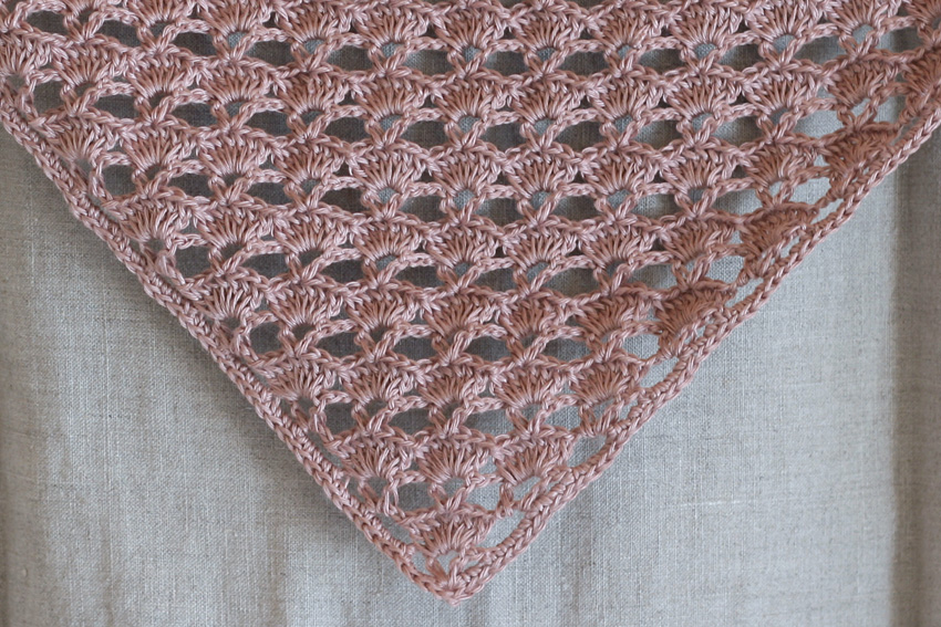 かぎ針編み 三角ストール 編み地