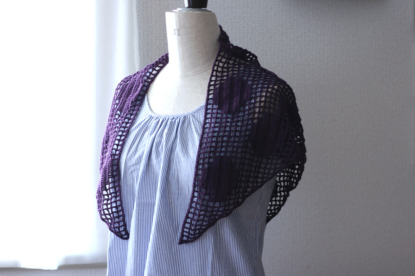 かぎ針編み 水玉模様 三角ストール