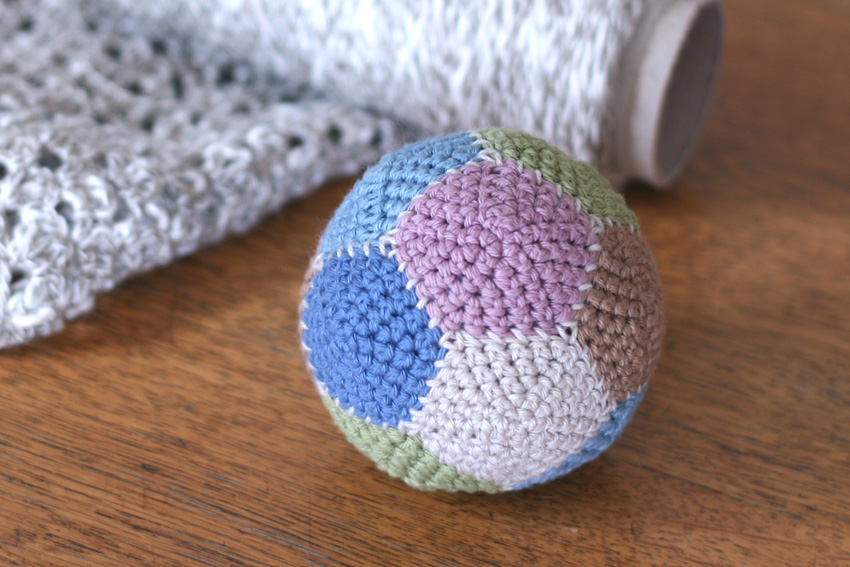 かぎ針編み ボール完成