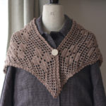 かぎ針編み レトロ三角ストール