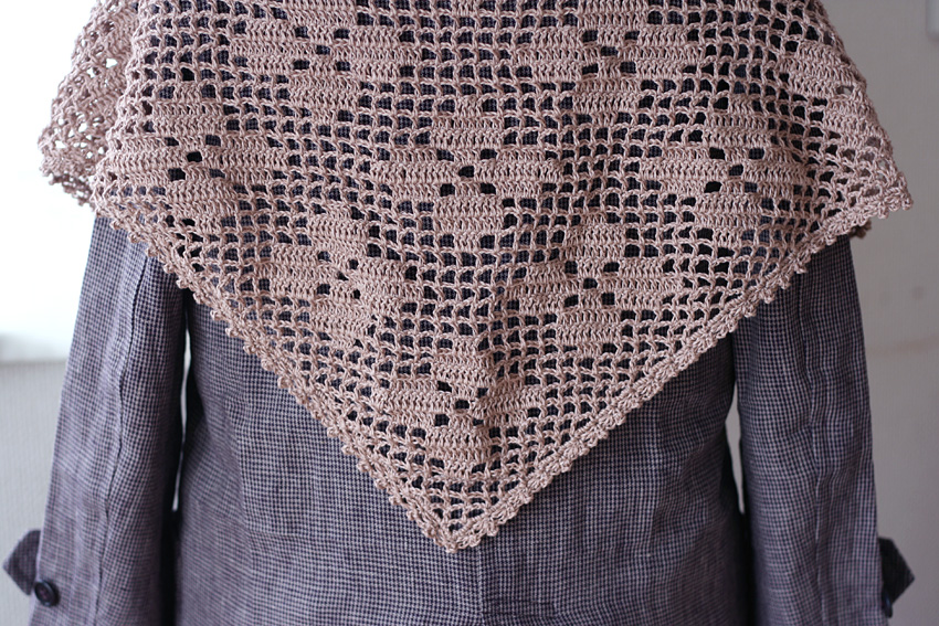 かぎ針編み フラワーモチーフ 三角ストール