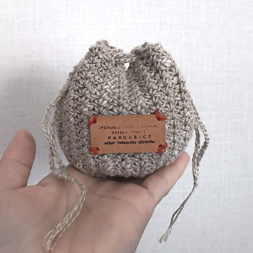 かぎ針編み 手のひらサイズの丸ころちゃん巾着