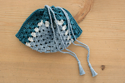 ⑯タッセルがしっかりつきました