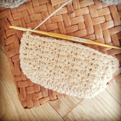 かぎ針編み レトロなポーチの編み地を往復編みした場合