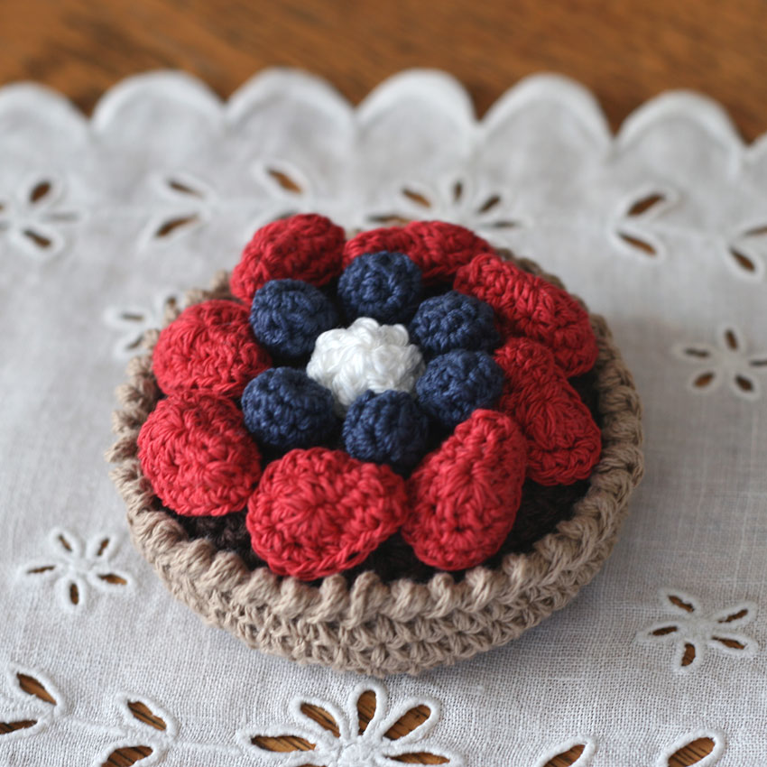 かぎ針編み クロッシェ・パティシエのベリータルト