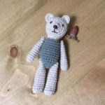かぎ針編み くまの編みぐるみ