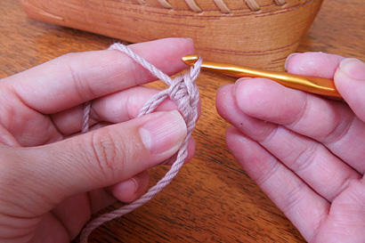 かぎ針編み わ編み [10]1目めが編めました