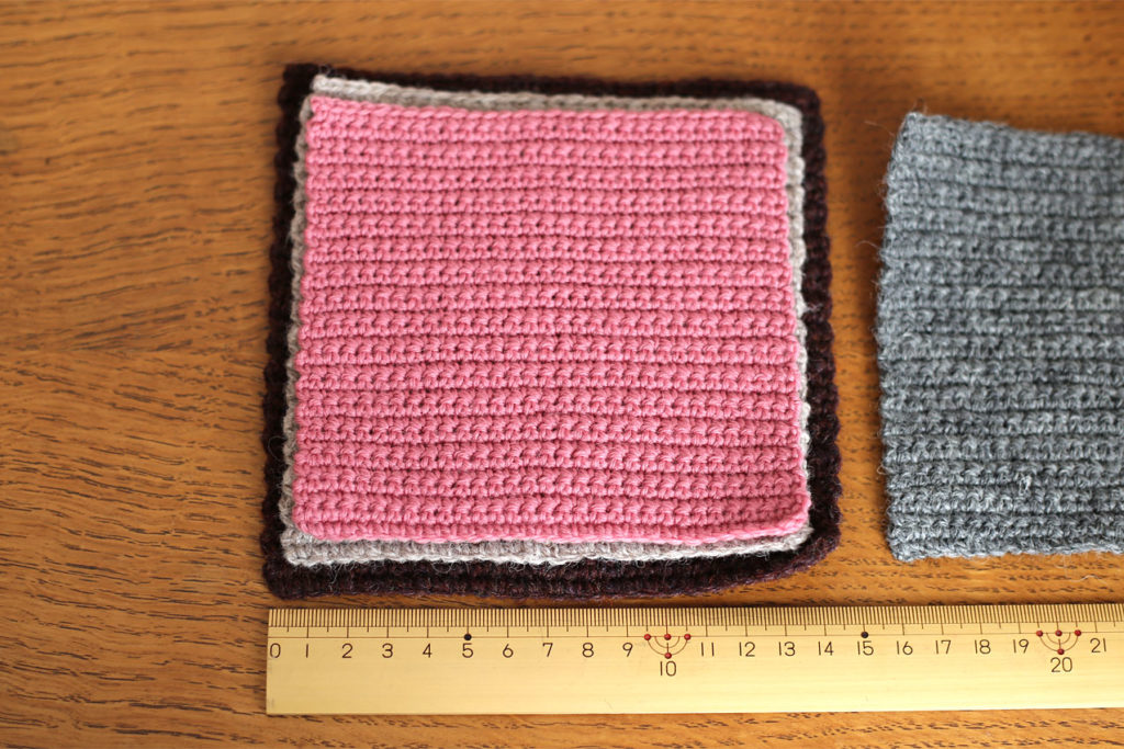 かぎ針編み 純毛中細の編み地比較