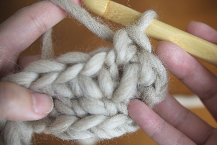 かぎ針編み こま編み1目が編めました