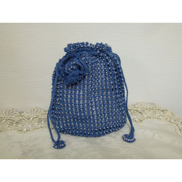 美桜さんの「ビーズ編みきんちゃく」