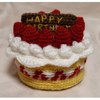 かぎ針編み Atsuko Takahashi さんの「クロッシェ・パティシエのケーキ小箱」