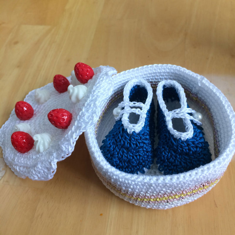 かぎ針編み さっちぃさんの「クロッシェ・パティシエのケーキ小箱」