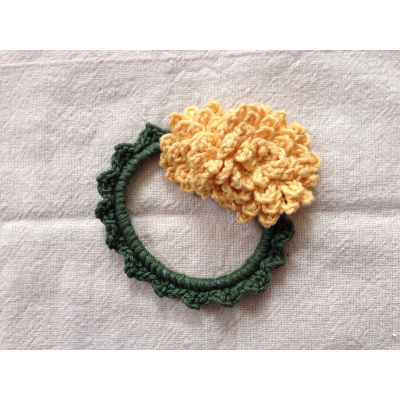 かぎ針編み megmegさんの「たんぽぽのヘアゴム」
