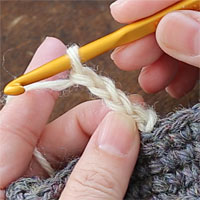 ピコット編み[2] くさりを3目編みます。