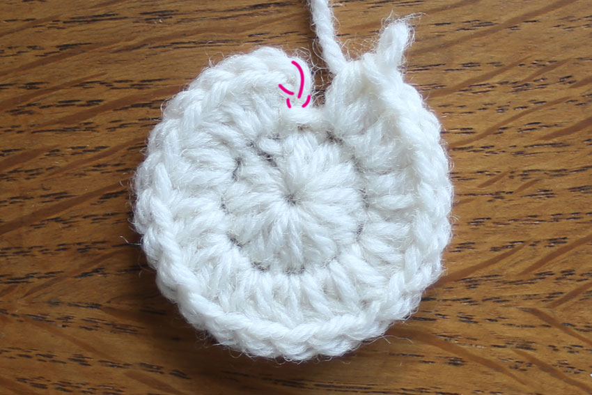 中長編みの輪編みの立ち上がり2