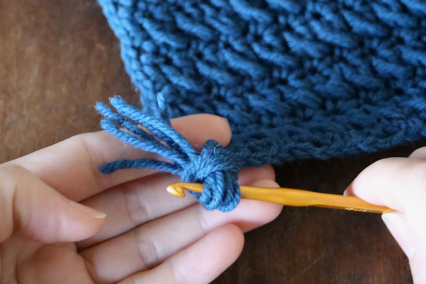 フリンジ⑧糸端を引き込むと、このような感じになります。