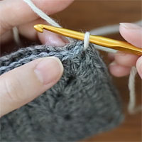 全目の引き抜きはぎ[1]角から糸を引き出す