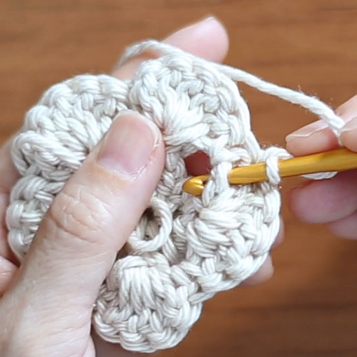 かぎ針編み お花5段目 1. 編みはじめ