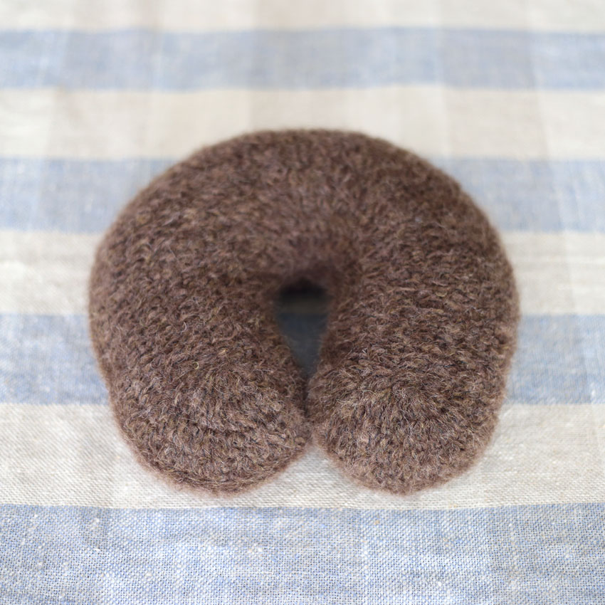 かぎ針編み「ネックピロー」編み図