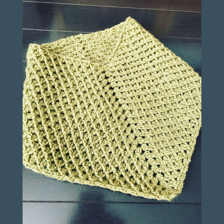 レオンレモンさんの「アシンメトリーカウル」かぎ針編み 作品