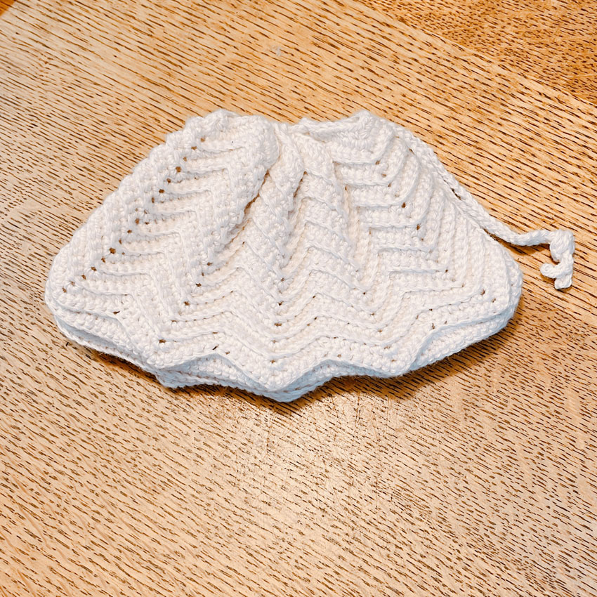 eriさんの「貝殻ポーチ」かぎ針編み 作品